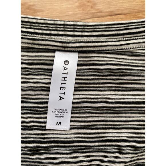 Athleta Stratus striped Top T shirt Womens M Long sleeve activewear scoop neck - Picture 4 of 8